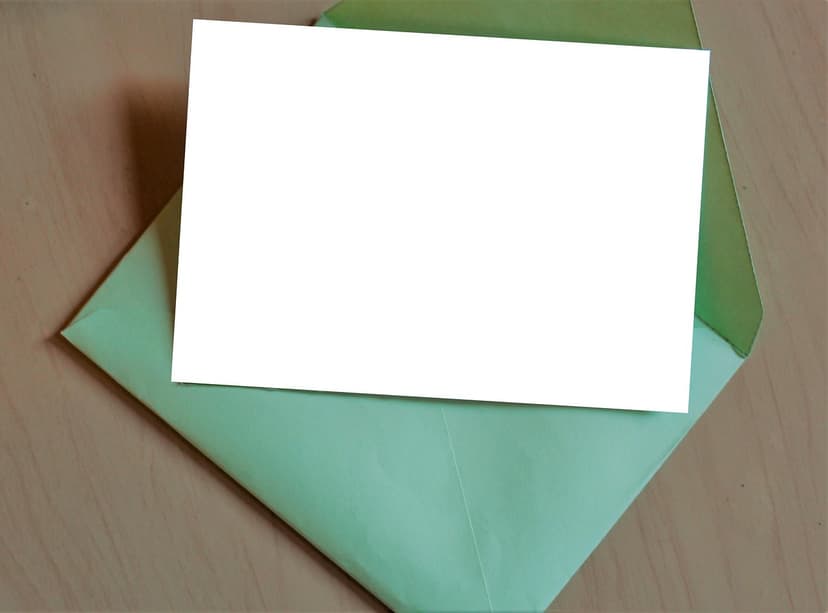 SMS for Israeli Holidays: A Full Marketing Calendar with Templates